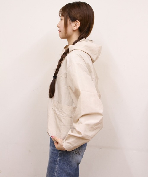 ORCIVAL(オーシバル)の「ORCIVAL/オーシバル フーデッドライトアウター HOODED LIGHT OUTER OR-A0778 NCK(ナイロンジャケット・レディース・ベージュ/ブルーグレー・1)」の8枚目の写真