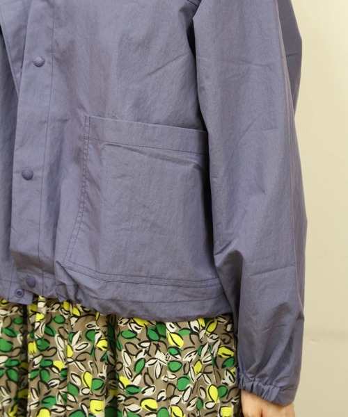 ORCIVAL(オーシバル)の「ORCIVAL/オーシバル フーデッドライトアウター HOODED LIGHT OUTER OR-A0778 NCK(ナイロンジャケット・レディース・ベージュ/ブルーグレー・1)」の10枚目の写真