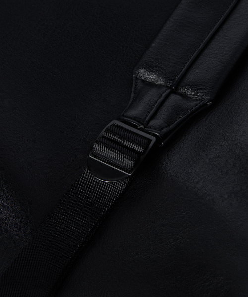 MUSINSA STANDARD（ムシンサスタンダード）の「シンセティックレザーリュックサック[ブラック]（バックパック/リュック・レディース・その他・FREE）」の9枚目の写真