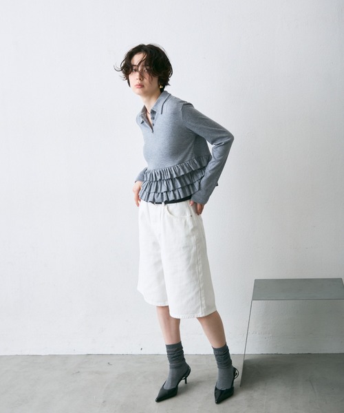 Trish(トリッシュ)の「フライス裾フリルポロカラープルオーバー(ポロシャツ・レディース・アイボリー/グレー・MEDIUM)」の19枚目の写真