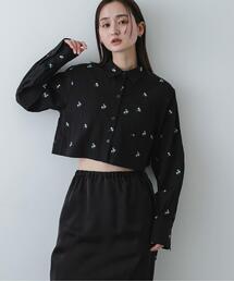 SENSE OF PLACE by URBAN RESEARCH | フラワーエンブロイダリークロップドシャツ(シャツ/ブラウス)