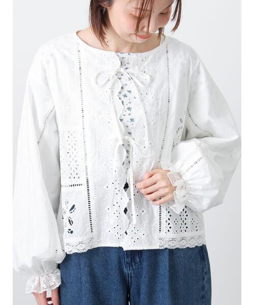 Samansa Mos2(サマンサ モスモス)の「花柄パターンメッシュレース付ノースリーブ(Tシャツ/カットソー・レディース・オフホワイト/チャコールグレー/キナリ・F)」の4枚目の写真