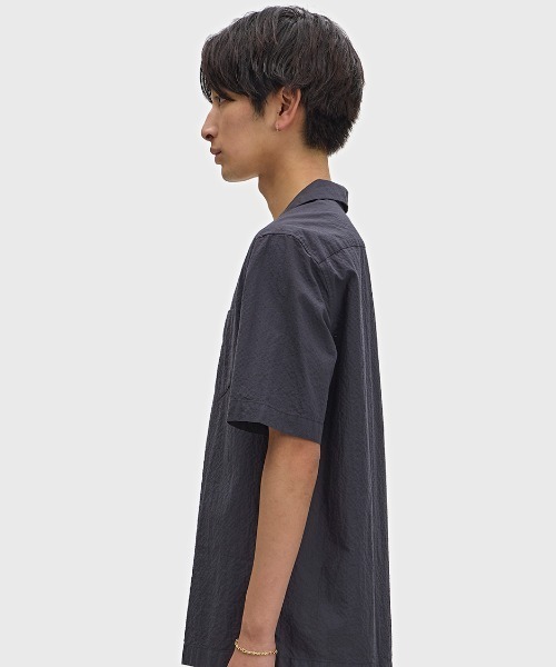 FRED PERRY(フレッドペリー)の「Seersucker Revere Collar Shirt/シアサッカーオープンカラーシャツ(シャツ/ブラウス・メンズ・グレー/ネイビー/ベージュ/ライトブルー・L/M/S)」の21枚目の写真