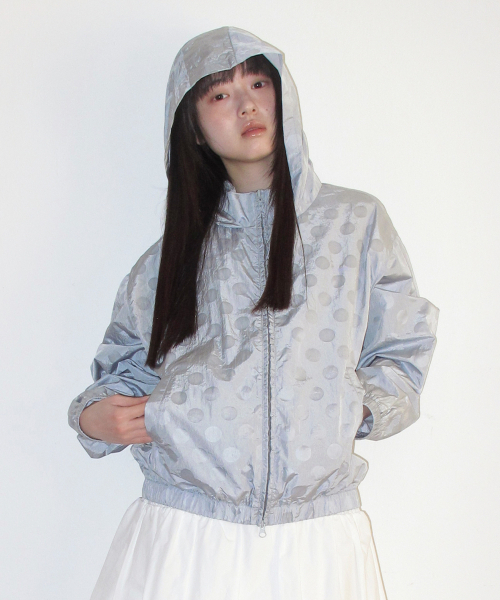 AMESWORLDWIDE（アメスワールドワイド）の「GLOSSY DOT WINDBREAKER BLUE（ナイロンジャケット・レディース・その他・FREE）」の5枚目の写真