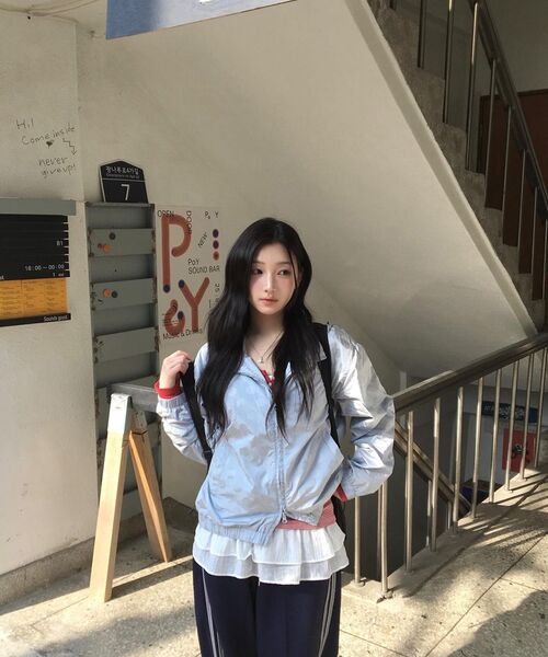 AMESWORLDWIDE（アメスワールドワイド）の「GLOSSY DOT WINDBREAKER BLUE（ナイロンジャケット・レディース・その他・FREE）」の14枚目の写真
