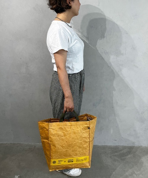 TIMELESS COMFORT(タイムレスコンフォート)の「WEEKEND(ER)(ウィークエンダー)COOLBAG SUNDRY(トートバッグ・レディース・ナチュラル/グレー・ONE SIZE)」の12枚目の写真