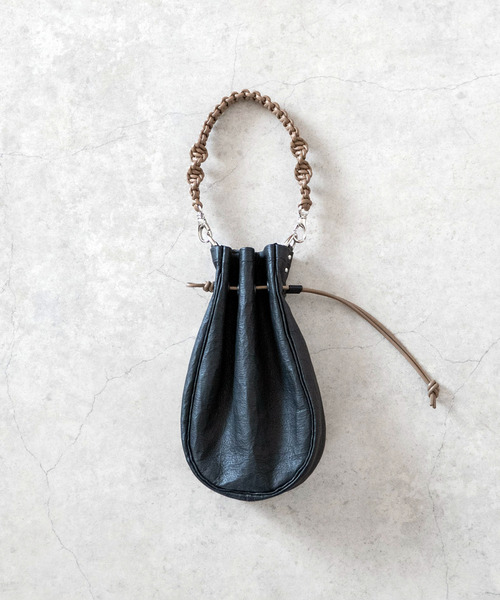Senti(センティ)の「SENTI センティ / Dyneema Leather MEDICINE BAG M+HAND STRAP / ダイニーマレザー メディスンバッグ M+ハンドストラップ / 3040(ショルダーバッグ・メンズ・ブラック系その他/ブラック・FREE)」の15枚目の写真