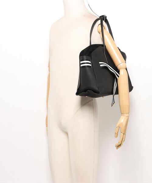 Scrap Book（スクラップブック）の「【atneK】ラインベルトトートバッグ（トートバッグ・レディース・ブラック・FREE）」の5枚目の写真