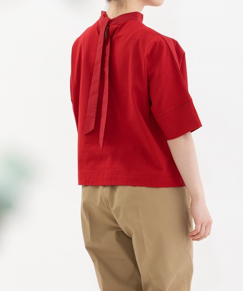 nop de nod(ノップドゥノッド)の「USコットン後ろボーカラー布帛Tシャツ(Tシャツ/カットソー・レディース・ブラック/ネイビー/オフホワイト/レッド・3)」の4枚目の写真