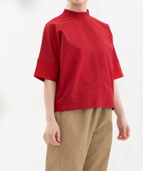 nop de nod(ノップドゥノッド)の「USコットン後ろボーカラー布帛Tシャツ(Tシャツ/カットソー・レディース・ブラック/ネイビー/オフホワイト/レッド・3)」の5枚目の写真
