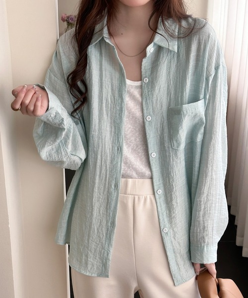 DAY CLOSET（デイ クローゼット）の「【セットアップ】ふわっと透け感まとう。長袖シースルーラウンドヘムシャツ+キャミソール 2点セットレディース（Tシャツ/カットソー・レディース・ホワイト/ブラック/アイボリー/グレー/ブルー・FREE）」の5枚目の写真