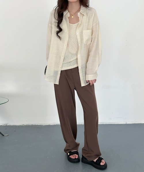 DAY CLOSET（デイ クローゼット）の「【セットアップ】ふわっと透け感まとう。長袖シースルーラウンドヘムシャツ+キャミソール 2点セットレディース（Tシャツ/カットソー・レディース・ホワイト/ブラック/アイボリー/グレー/ブルー・FREE）」の16枚目の写真