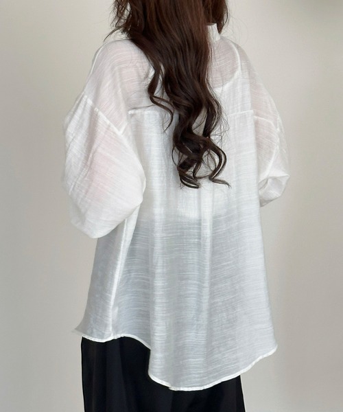 DAY CLOSET（デイ クローゼット）の「【セットアップ】ふわっと透け感まとう。長袖シースルーラウンドヘムシャツ+キャミソール 2点セットレディース（Tシャツ/カットソー・レディース・ホワイト/ブラック/アイボリー/グレー/ブルー・FREE）」の10枚目の写真