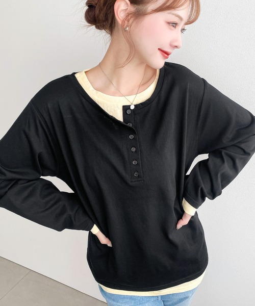 moment+(モーメントプラス)の「ヘンリーネックレイヤードロングTシャツ(ヘンリーネックロンT+ロンT2枚セット)(Tシャツ/カットソー・レディース・レッド/ピンク/オフホワイト/杢グレー/イエロー/ブラック・M)」の3枚目の写真