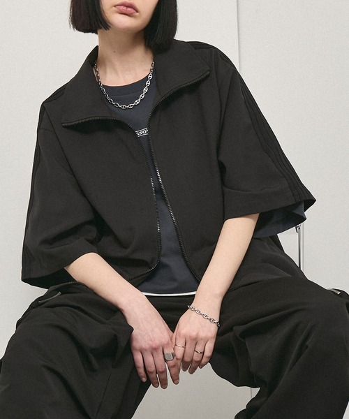 Alfred Alex(アルフレッドアレックス)の「【Alfred Alex】Oversized Zip-Up Track Jacket / サイドライン オーバーサイズ トラックジャケット【セットアップ対応】(ジャージ・メンズ・スミクロ/スモークグレー/グレー・M/L)」の6枚目の写真