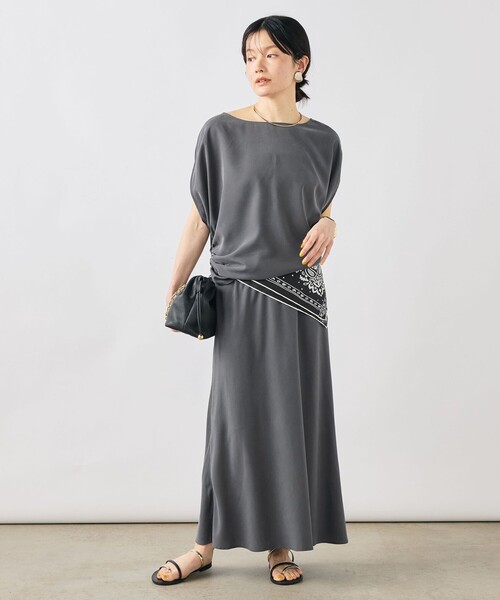 NOLLEY’S（ノーリーズ）の「【WEB限定】《セットアップ対応》ウォッシャブルサンドウォッシュナロスカート（スカート・レディース・チャコールグレー・38/36）」の2枚目の写真