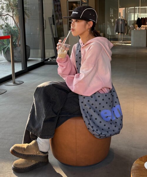 CIAOPANIC TYPY(チャオパニックティピー)の「【UNISEX】【WEB限定】デカロゴニュースペーパーバッグ(ショルダーバッグ・レディース・グレー/オレンジ/ベージュ・ONE SIZE)」の22枚目の写真