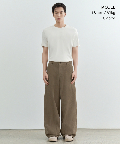 MUSINSA STANDARD（ムシンサスタンダード）の「8W コーデュロイバルーンパンツ [ベージュ]（その他パンツ・メンズ・その他・26/27/28/29/30/31/32/34/36/38）」の2枚目の写真