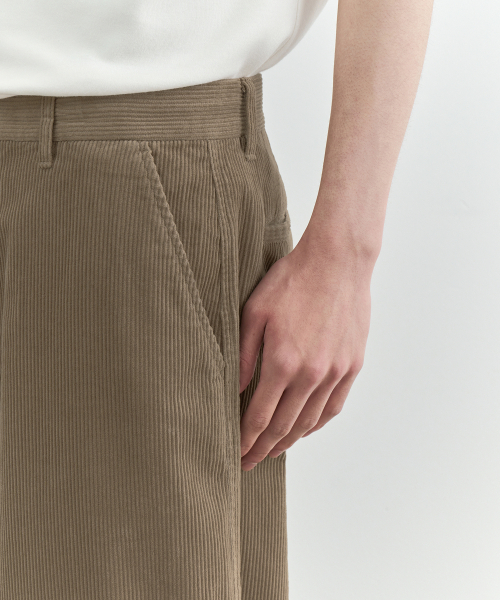 MUSINSA STANDARD（ムシンサスタンダード）の「8W コーデュロイバルーンパンツ [ベージュ]（その他パンツ・メンズ・その他・26/27/28/29/30/31/32/34/36/38）」の5枚目の写真