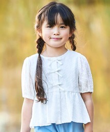 BeBe（ベベ）の「フロント3連リボンペプラムブラウス(100~150cm)（シャツ/ブラウス）」