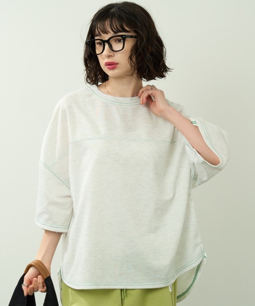 A.D.C.L.(エーディーシーエル)の「配色ステッチ 前後差 半袖 オーバーサイズプルオーバー(Tシャツ/カットソー・レディース・グリーン/ブラウン・M/L)」の4枚目の写真