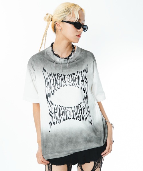 SHORT ROUND(ショートラウンド)の「SHORT ROUND/グラデーションロゴT(Tシャツ/カットソー・メンズ・ホワイト系その他/ブラック系その他・LARGE/MEDIUM)」の17枚目の写真