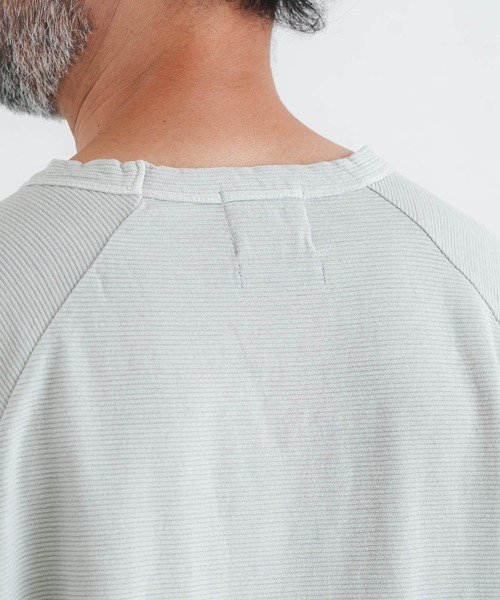 quadro(クオドロ)の「ラフステア天竺半袖ラグランクルー(Tシャツ/カットソー・メンズ・ブルー/チャコール/サンドベージュ・MEDIUM/LARGE)」の8枚目の写真