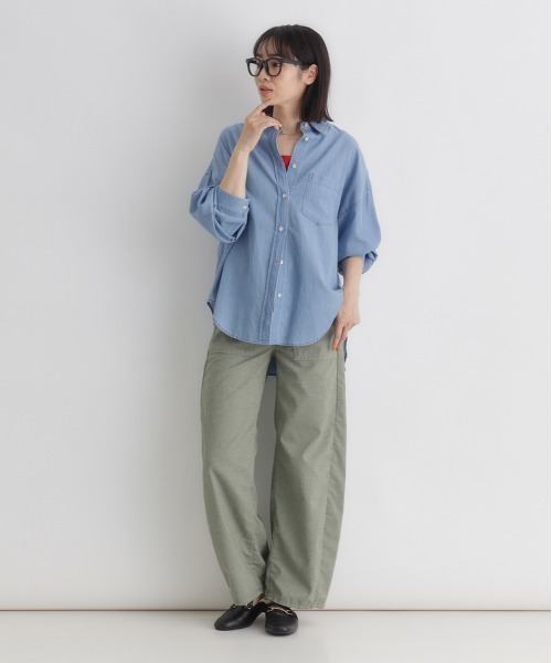 Right-on(ライトオン)の「シアーデニムビッグシャツ(シャツ/ブラウス・レディース・ライトインディゴブルー/ダークインディゴブルー・L/S/M)」の22枚目の写真