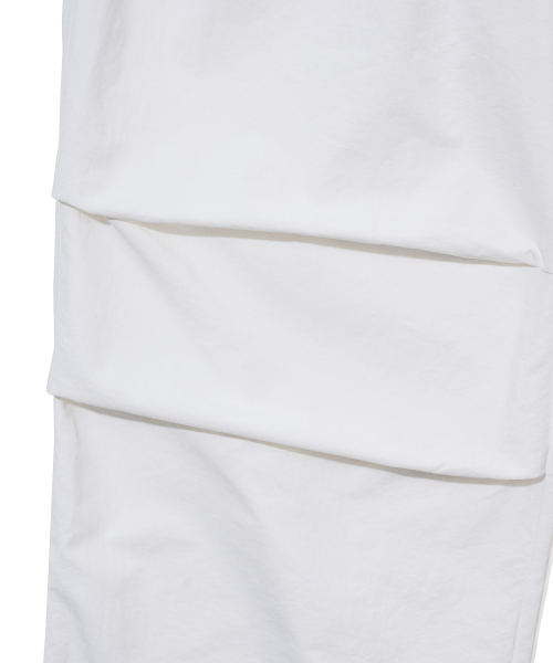 YOUHEE(ユヒ)の「PARACHUTE LAYERED PANTS_WHITE(その他パンツ・レディース・その他・FREE)」の7枚目の写真