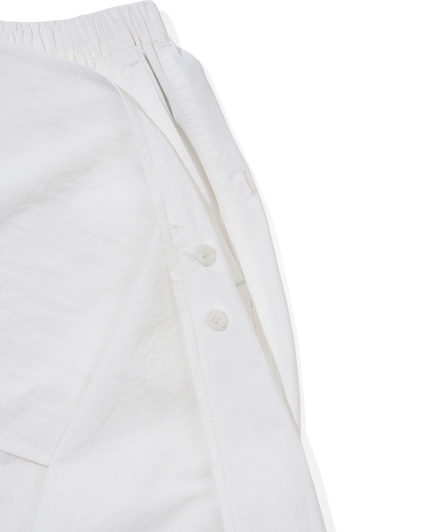 YOUHEE(ユヒ)の「PARACHUTE LAYERED PANTS_WHITE(その他パンツ・レディース・その他・FREE)」の9枚目の写真