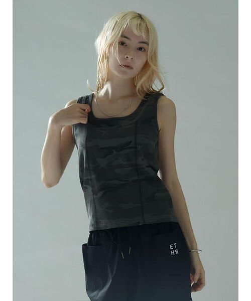 :ETHROF(イーサオブ)の「LAYERED-LIKE CAMOUFLAGE RIB TANKTOP(キャミソール・レディース・グレー・MEDIUM)」の21枚目の写真