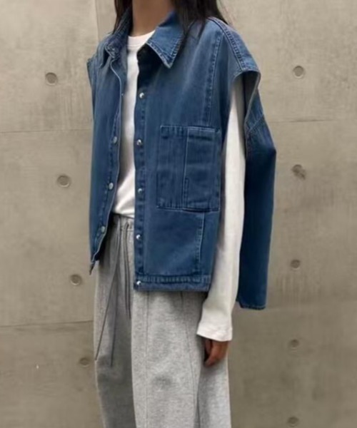 semplice(センプリチェ)の「襟付き デニムベスト 前開き ルーズシルエット ショート(デニムジャケット・レディース・ブルー/ブラック・F)」の3枚目の写真