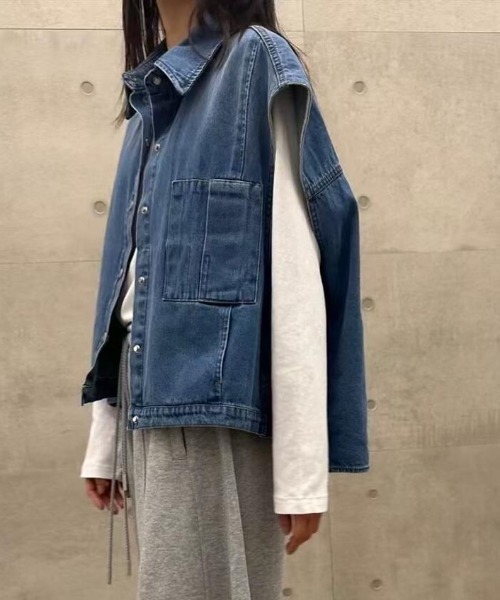 semplice(センプリチェ)の「襟付き デニムベスト 前開き ルーズシルエット ショート(デニムジャケット・レディース・ブルー/ブラック・F)」の9枚目の写真