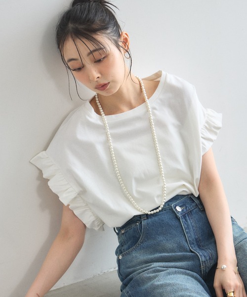 &. NOSTALGIA(アンドドットノスタルジア)の「プチフリルスリーブTシャツ(Tシャツ/カットソー・レディース・グレイッシュベージュ/オフホワイト/ブラック・FREE)」の14枚目の写真