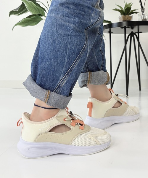 LUGG NAGG(ラグナグ)の「【BOBSON】【ゆったり】らくらくコンフォートサンダルスニーカー【通気性】(スニーカー・レディース・ベージュ/ブラック・24.5cm/24.0cm/23.5cm/23.0cm/22.5cm)」の13枚目の写真
