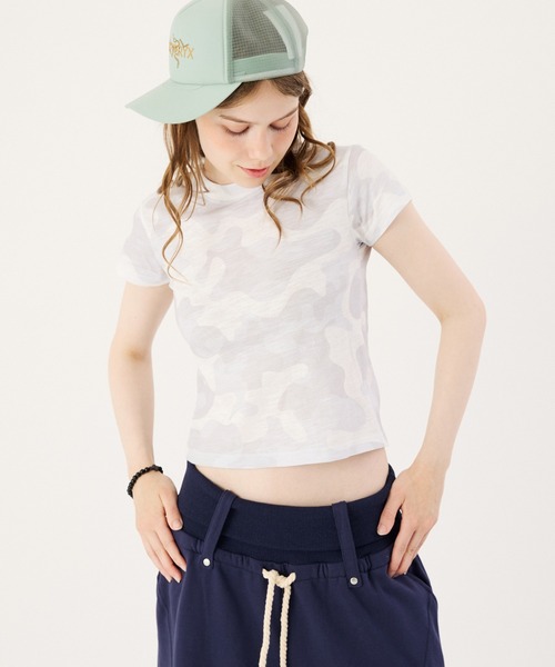 FTW(エフティダブリュー)の「SLUB CAMO TEE(Tシャツ/カットソー・レディース・グリーン/ブラック/ホワイト・MEDIUM/SMALL/LARGE)」の4枚目の写真