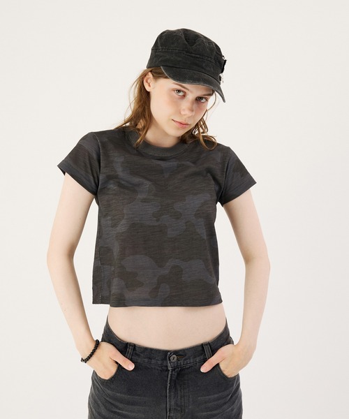 FTW(エフティダブリュー)の「SLUB CAMO TEE(Tシャツ/カットソー・レディース・グリーン/ブラック/ホワイト・MEDIUM/SMALL/LARGE)」の16枚目の写真