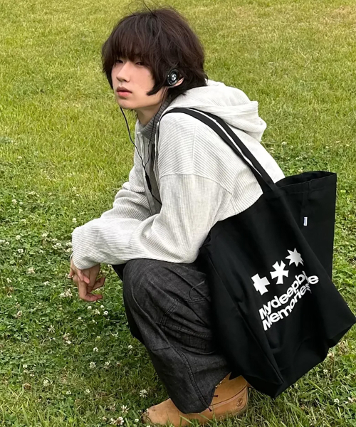 mydeepbluememories（マイディープブルーメモリーズ）の「MM LOGO ECO BAG_Black（エコバッグ/サブバッグ・レディース・ブラック・FREE）」の3枚目の写真