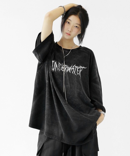 minsobi(ミンソビ)の「スノーウォッシュ フェードロゴ ビッグTシャツ ユニセックス(Tシャツ/カットソー・メンズ・ブラック/チャコールグレー・FREE)」の18枚目の写真