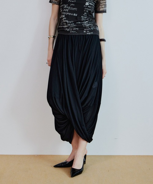 MAISON SPECIAL(メゾンスペシャル)の「2WAY drape skirt/2WAYドレープスカート(スカート・レディース・ブラック/ホワイト・36/38)」の1枚目の写真