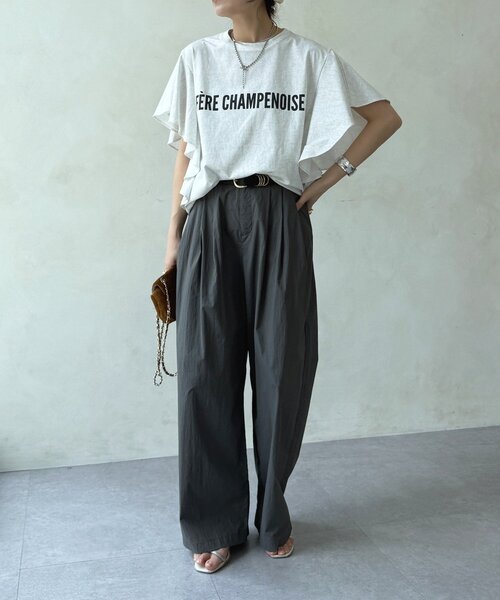 DouDou(ドゥドゥ)の「【WEB限定】ラッフルスリーブロゴTEE(Tシャツ/カットソー・レディース・ブラック/オフホワイト/ブラウン・FREE)」の7枚目の写真