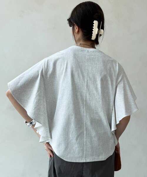 DouDou(ドゥドゥ)の「【WEB限定】ラッフルスリーブロゴTEE(Tシャツ/カットソー・レディース・ブラック/オフホワイト/ブラウン・FREE)」の12枚目の写真