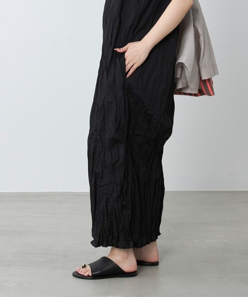 le(ル)の「【le】シャーリングワンピース-WRINKLED SHIRRING OPS(ワンピース・レディース・ブラック・FREE)」の6枚目の写真