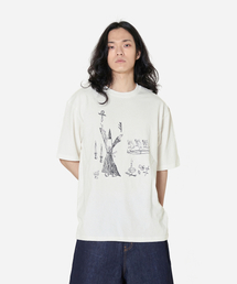 Black Magic - Oversized T-Shirt White