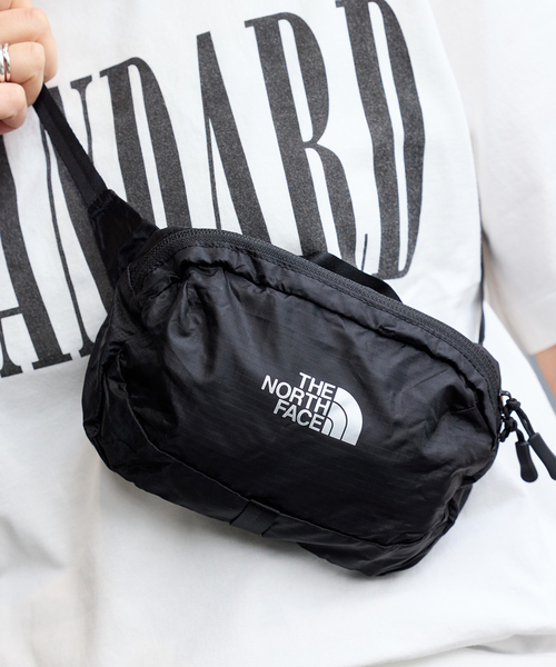 THE NORTH FACE(ザノースフェイス)の「《追加》【THE NORTH FACE/ ザノースフェイス】 Mayfly Hip Pouch(ショルダーバッグ・レディース・ブラック/チャコールグレー・FREE)」の5枚目の写真