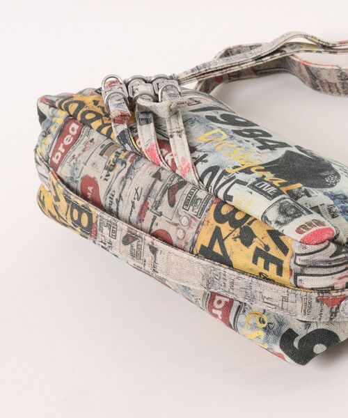 Desigual(デシグアル)の「graffiti collage shoulder bag /グラフィティコラージュショルダーバッグ(ショルダーバッグ・レディース・マルチ・FREE)」の6枚目の写真