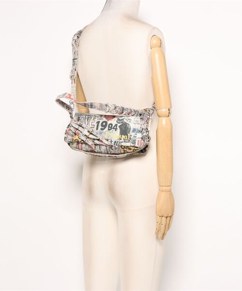 Desigual(デシグアル)の「graffiti collage shoulder bag /グラフィティコラージュショルダーバッグ(ショルダーバッグ・レディース・マルチ・FREE)」の8枚目の写真