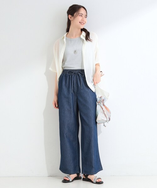 SHOO・LA・RUE(シューラルー)の「【セットアップ可/S-LL】ライトオンスデニム イージーワイドパンツ(デニムパンツ・レディース・ブラック/ライトブルー/ネイビー・03/02/04/01)」の13枚目の写真