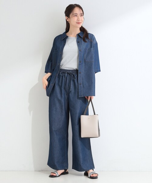 SHOO・LA・RUE(シューラルー)の「【セットアップ可/S-LL】ライトオンスデニム イージーワイドパンツ(デニムパンツ・レディース・ブラック/ライトブルー/ネイビー・03/02/04/01)」の15枚目の写真