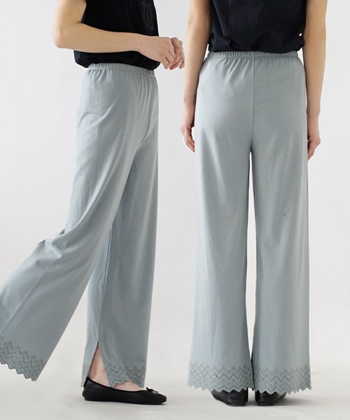 zootie(ズーティー)の「URBAN PLUS レイヤード専用 レースペチパンツ(その他パンツ・レディース・オフホワイト/ブラック/ネイビー/ライトブルー/テラコッタ/グレイッシュベージュ/グレイッシュブルー・フリー)」の9枚目の写真